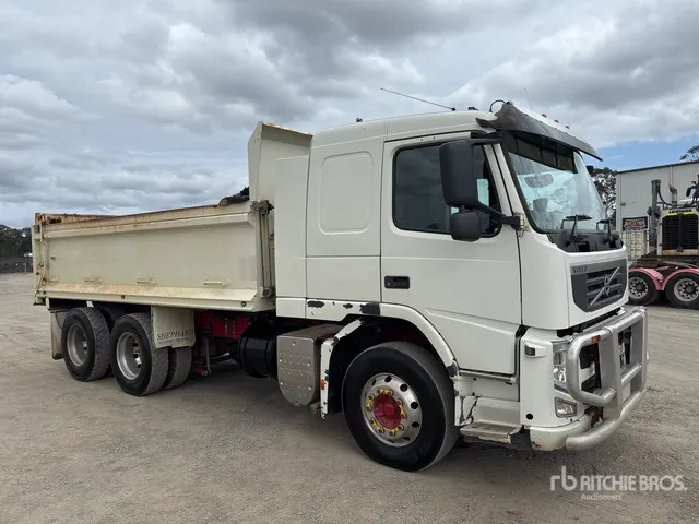 2011 Volvo FM13 6x4 T/A Dump Truck