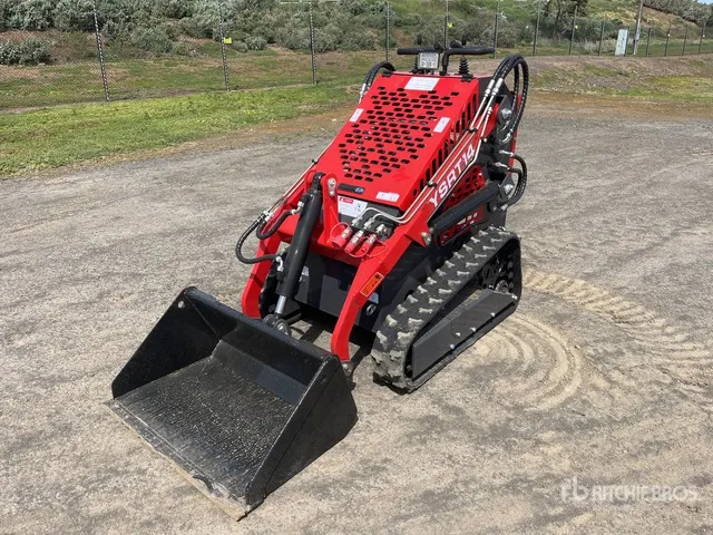 2026 AGT YSRT14 Mini Compact Track Loader (Unused)
