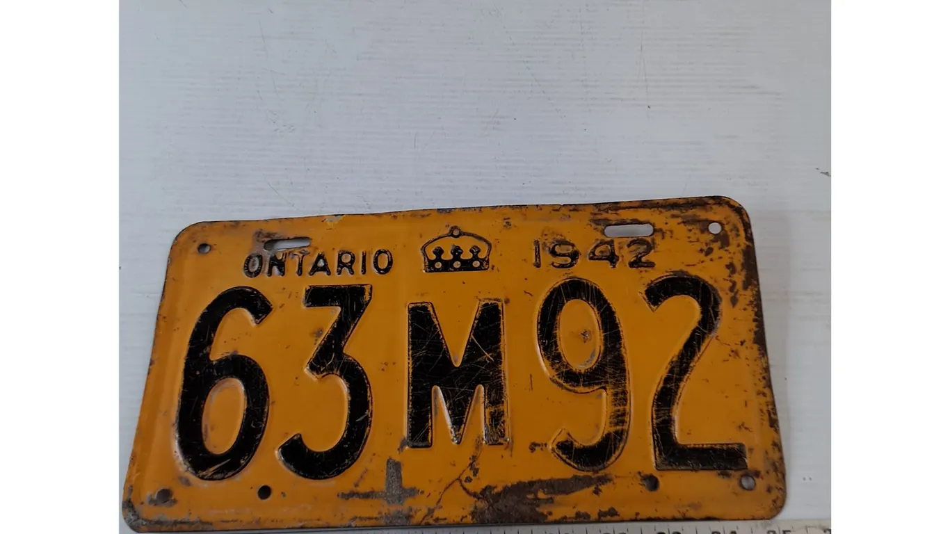Ontario License Plate 1942 As-Is