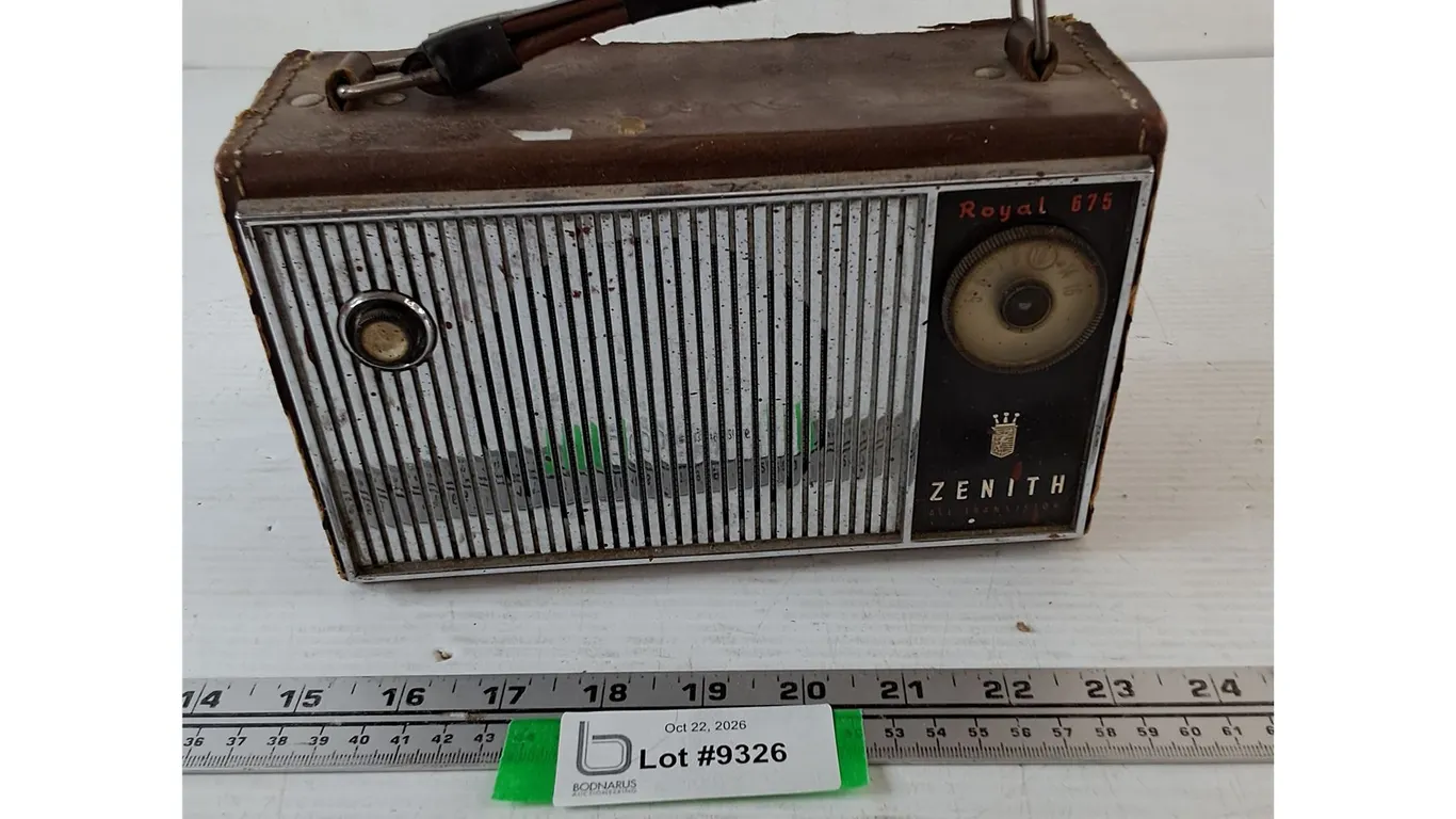 Zenith Royal 675 Transistor Radio Works