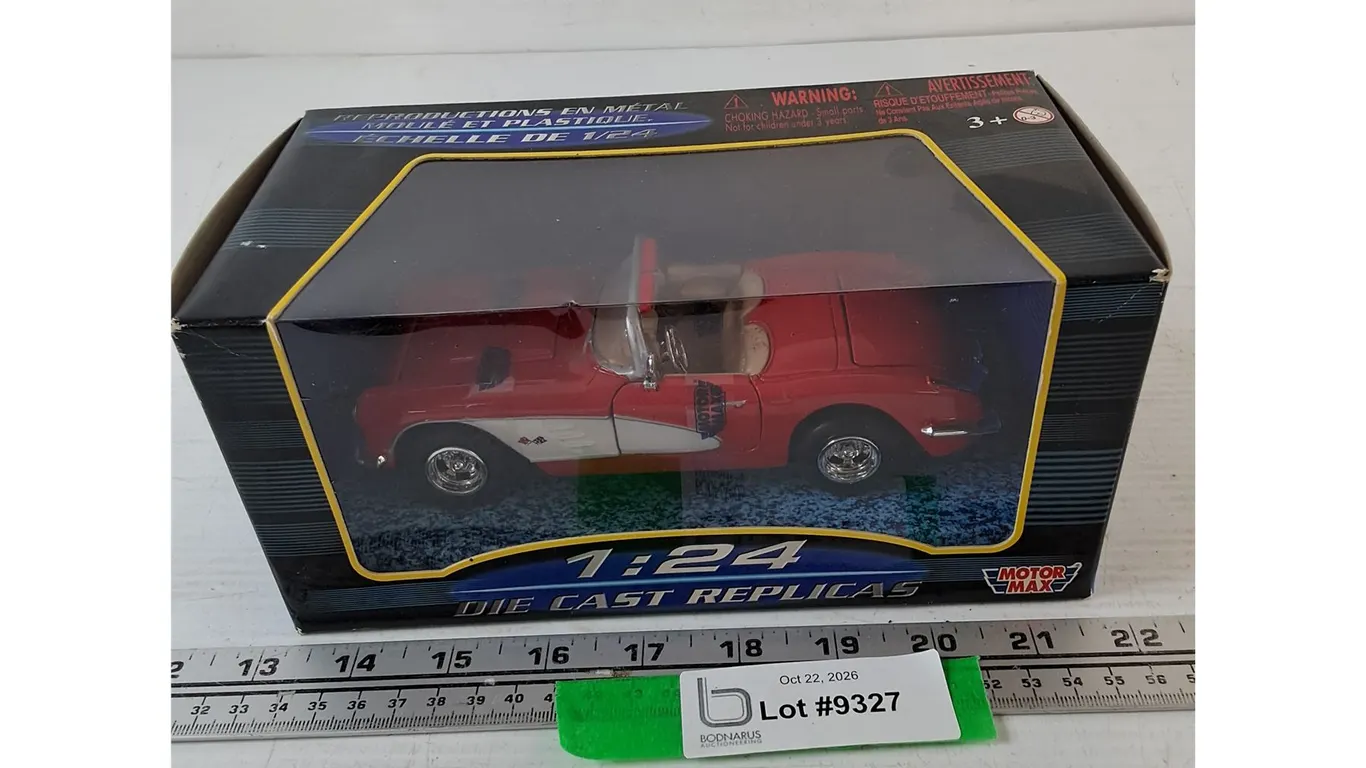 Motor Max Die Cast Replica 1:24 Scale 1959 Corvette In Box Sealed