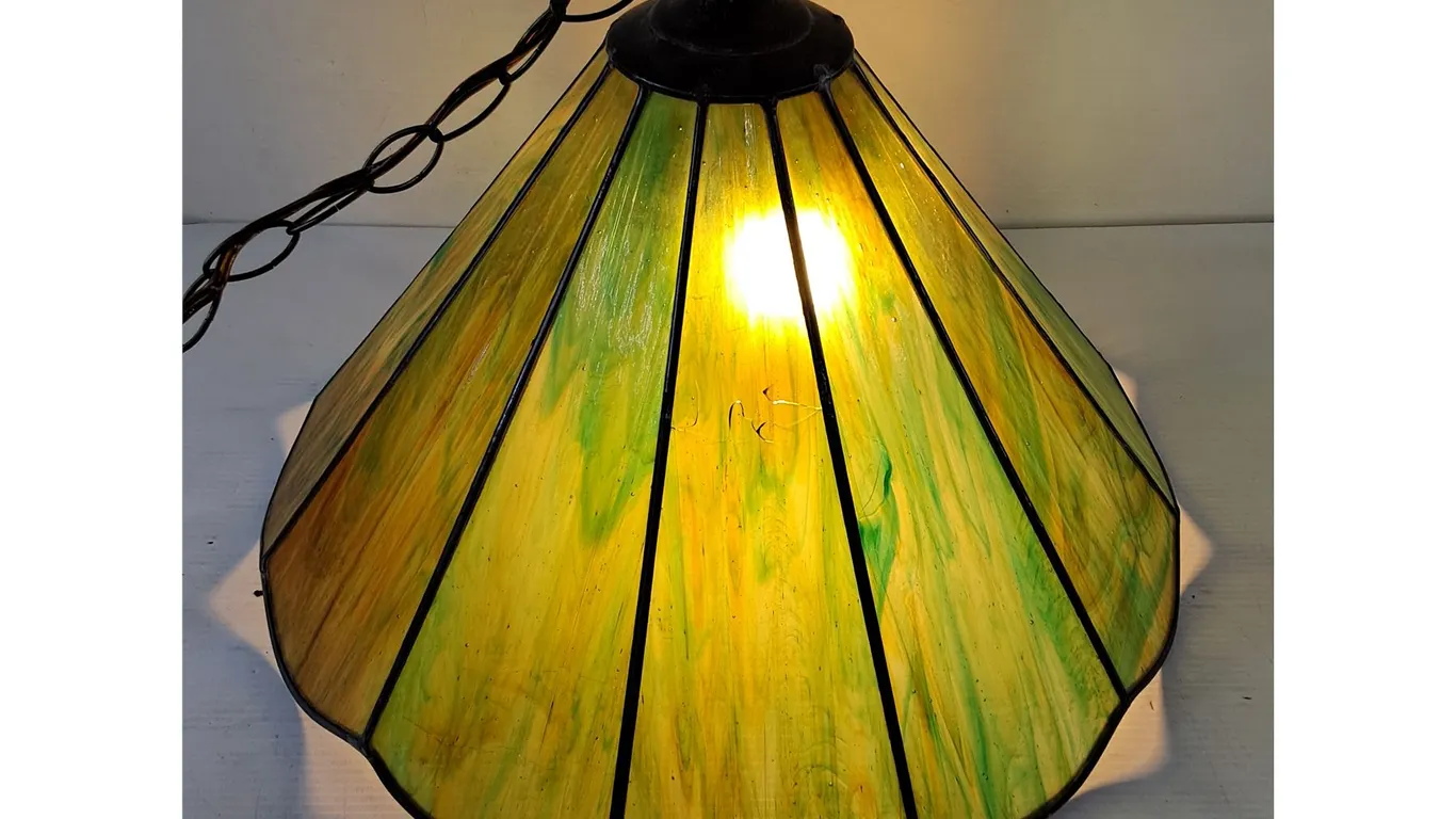 Hanging Ceiling Light Lamp Tested Works As-Is (some cracks-as shown)