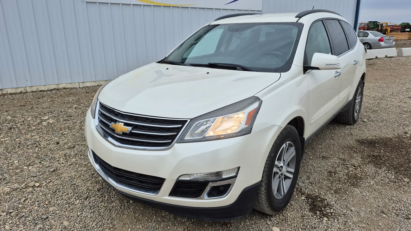 2015 CHEVROLET TRAVERSE LT AWD