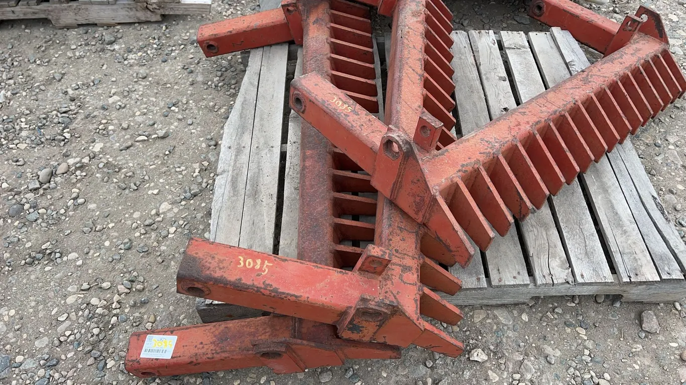 3 - Leon Rock Picker Batts