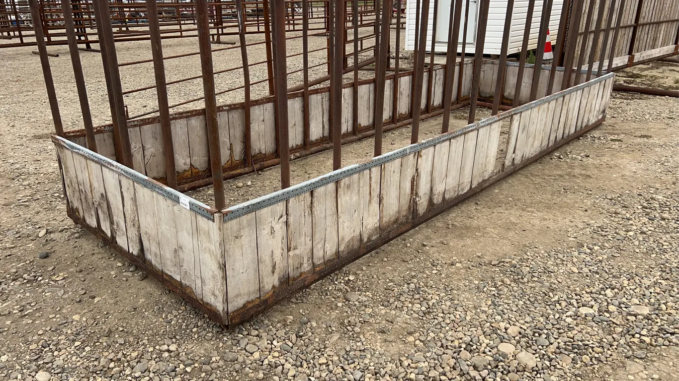 69" x17'10"x61" Cattle Feeder