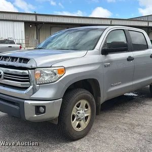 2016 Toyota Tundra pickup truck