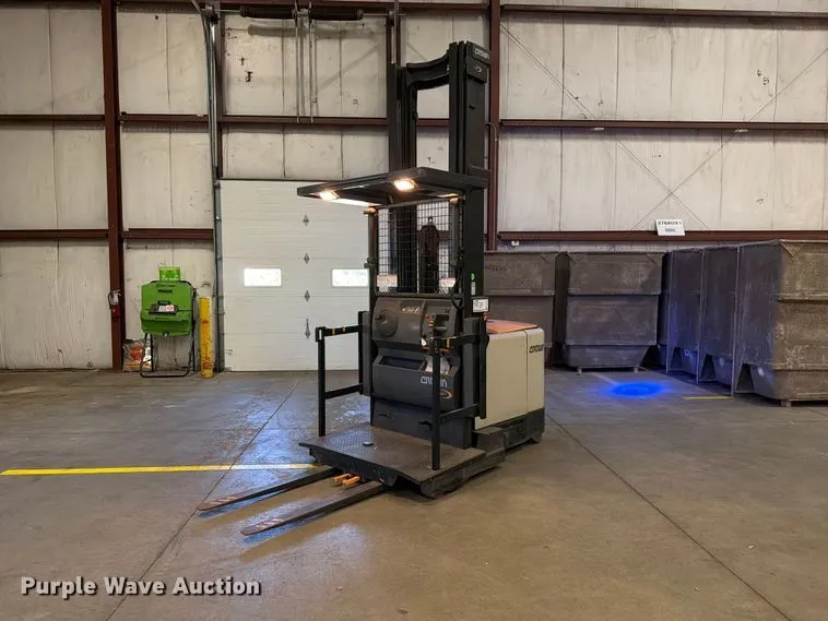2018 Crown SP4050-30 order picker