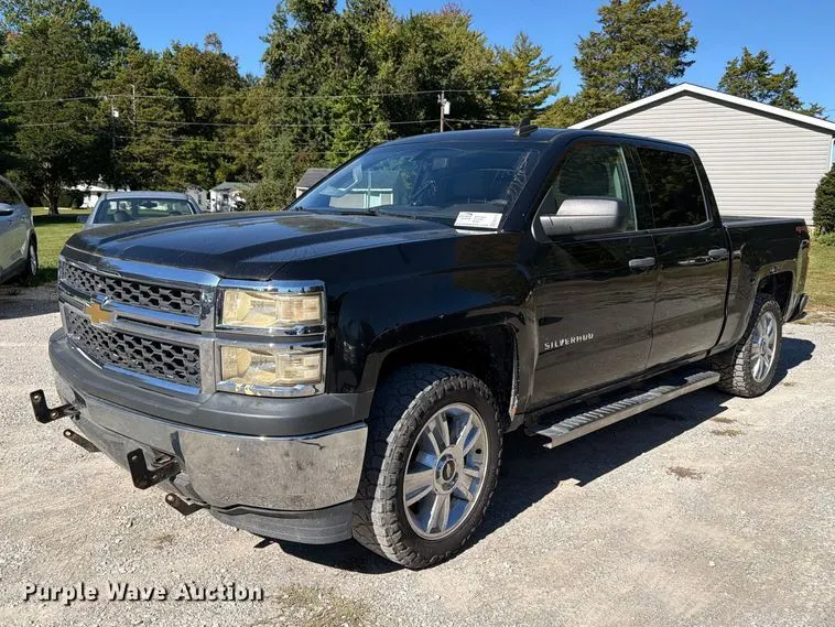 2015 Chevrolet Silverado 1500 Crew Cab pickup truck
