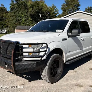 2015 Ford F150 Crew Cab pickup truck