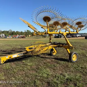 Vermeer VR1022 hay rake