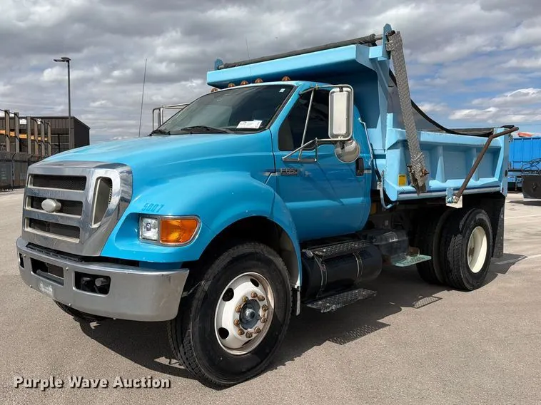 2008 Ford F-650 XL dump truck