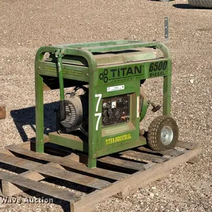 Titan Industries 6500 generator