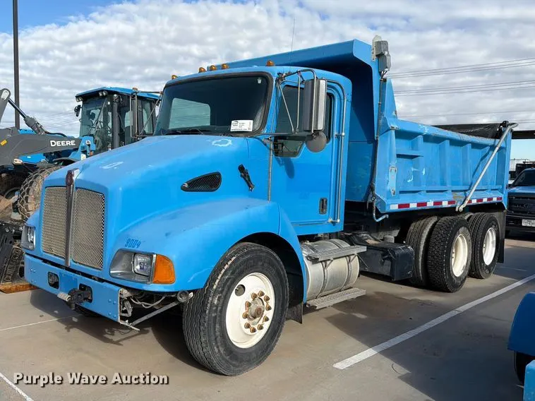 2007 Kenworth T300 dump truck