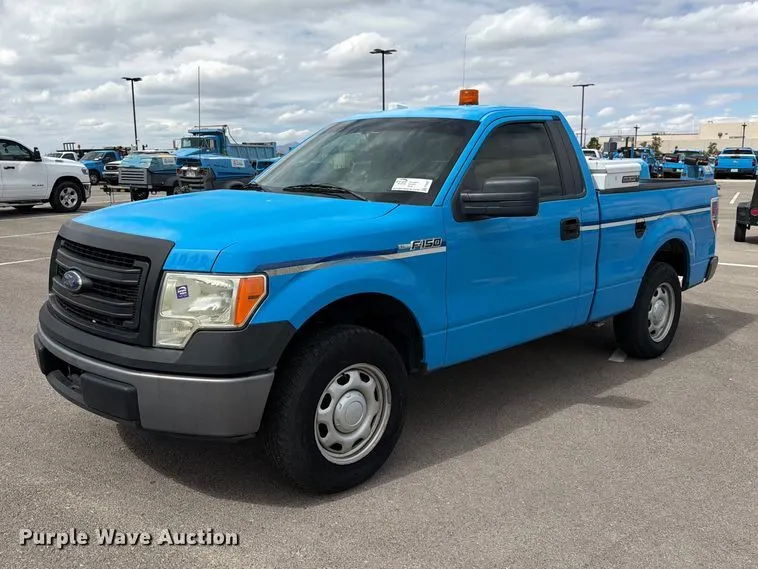 2013 Ford F150 pickup truck