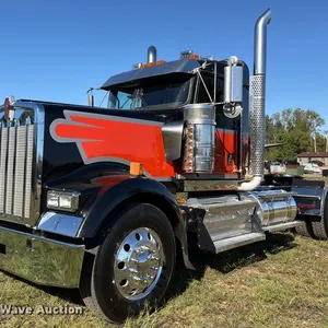 2022 Kenworth W900 semi truck