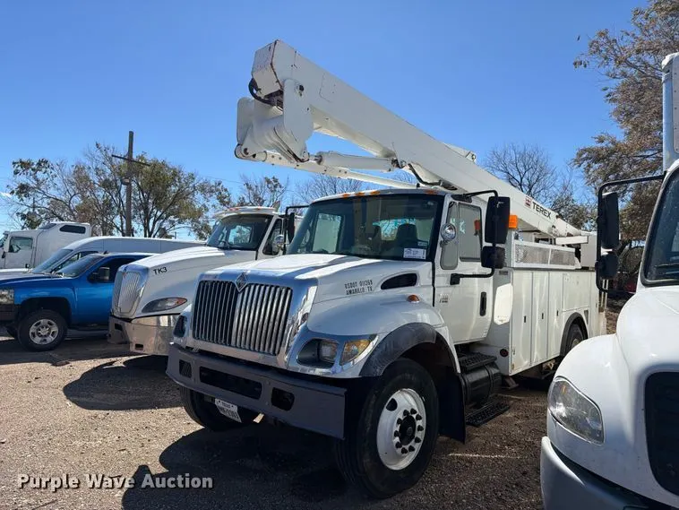 2006 International WorkStar 7300 bucket truck