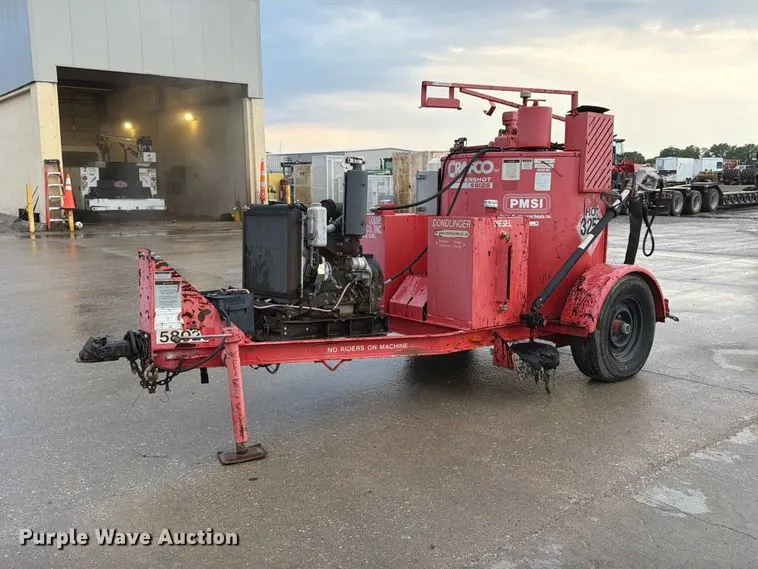 2001 Crafco SS125 melter applicator