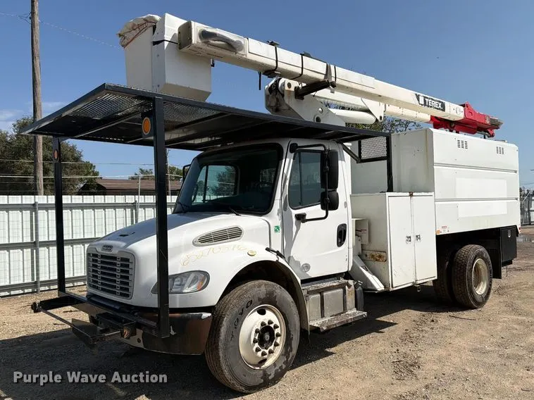 2016 Freightliner Business Class M2 forestry bucket truck