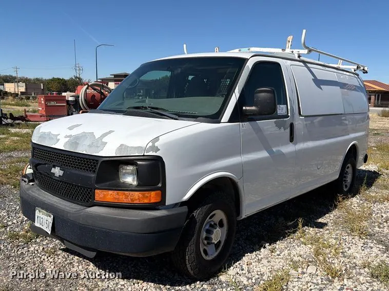 2012 Chevrolet Express 2500 delivery van