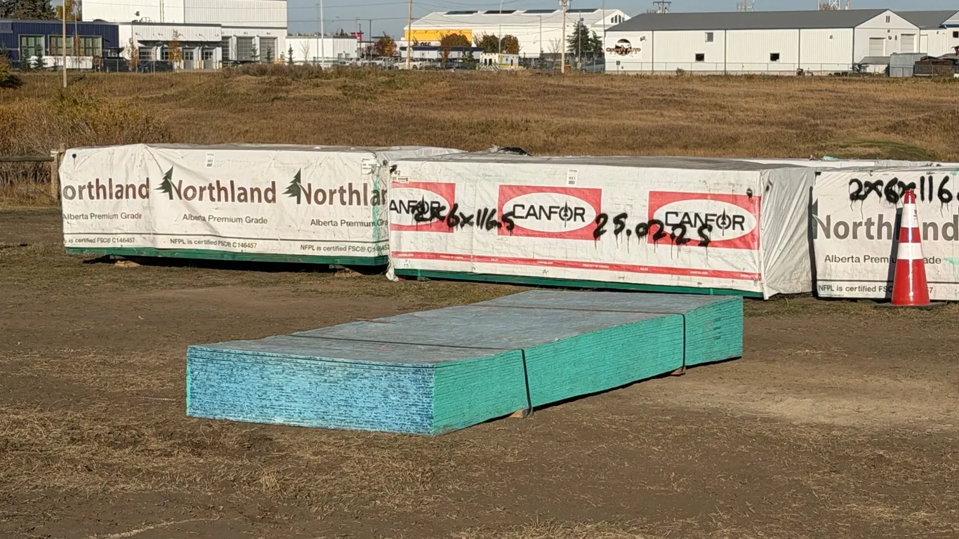 (19) Unused 4'x10'x3/4" OBS Sheathing