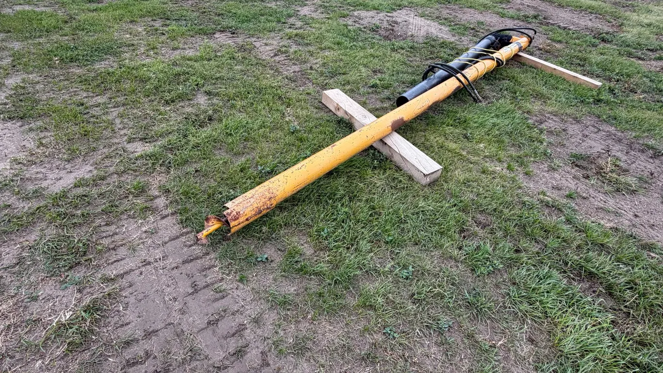 Labor Saver 4" Drill Filler Auger