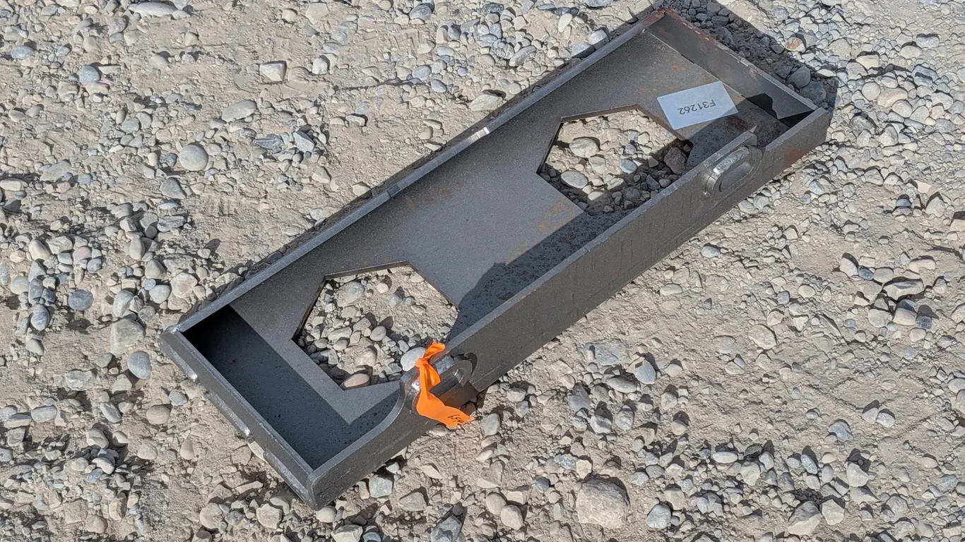 Unused Mini Skid Steer Adapter Plate
