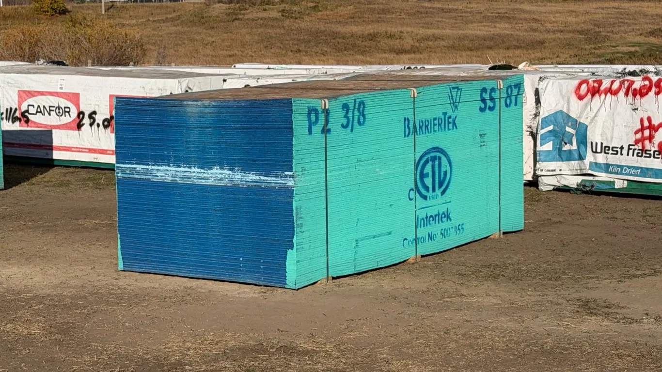 (83) Unused 4'x8'x3/4" OBS Sheathing