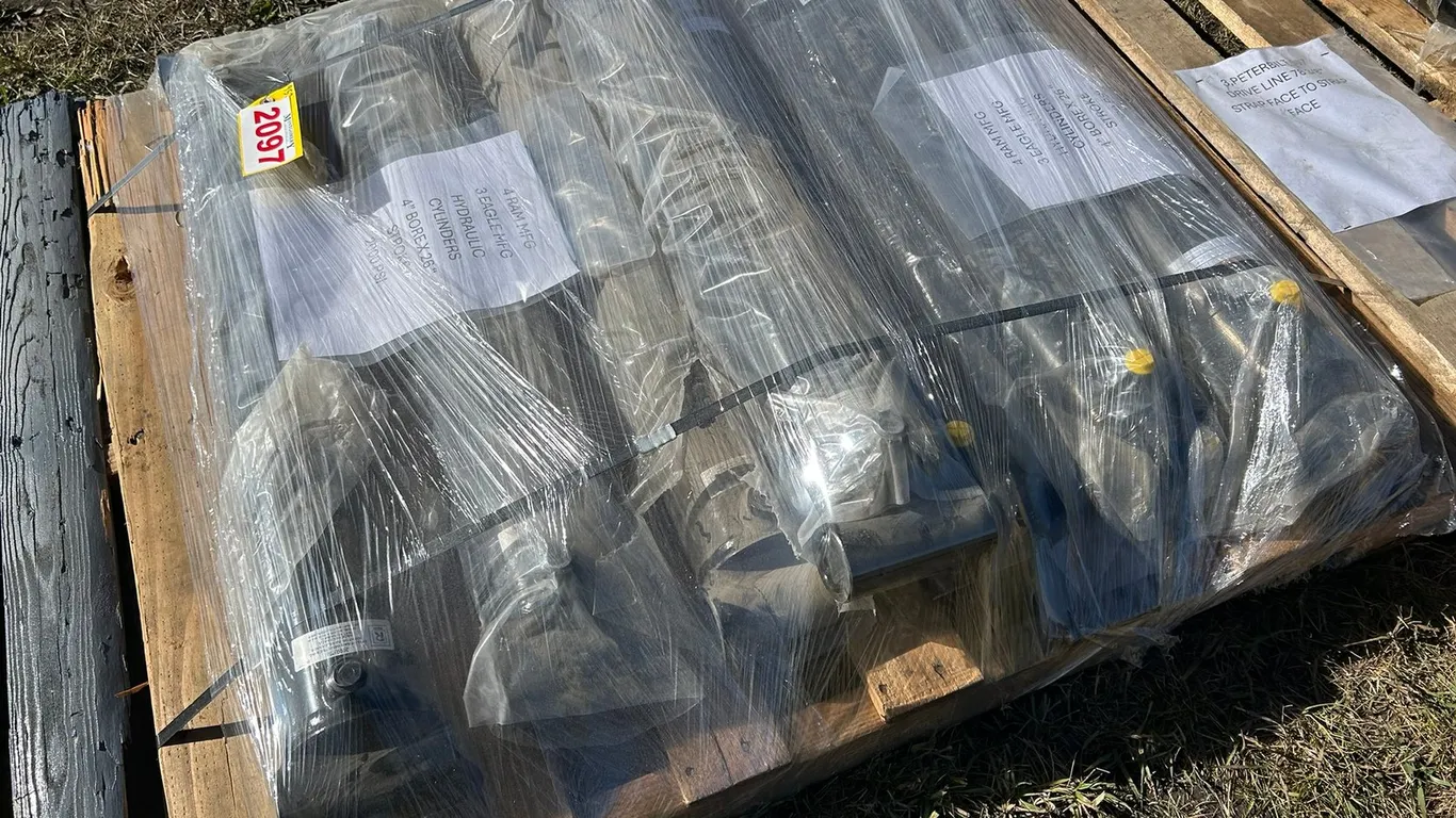 Eagle Mfg Hydraulic Cylinders 4x26