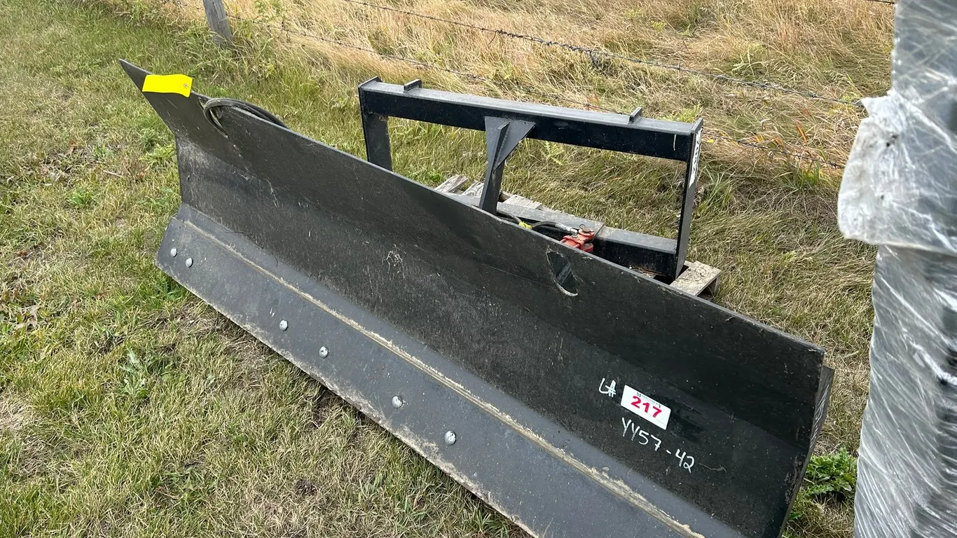 Skid Steer Hydraulic Snow Blade 7ft