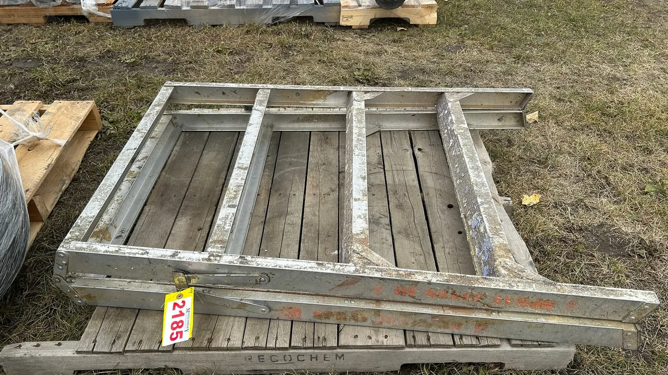 Folding Step Ladder