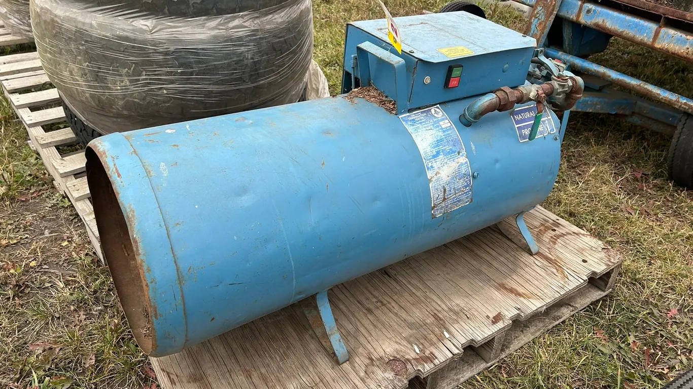 Natural Gas Heater w/ Maxitrol Valve