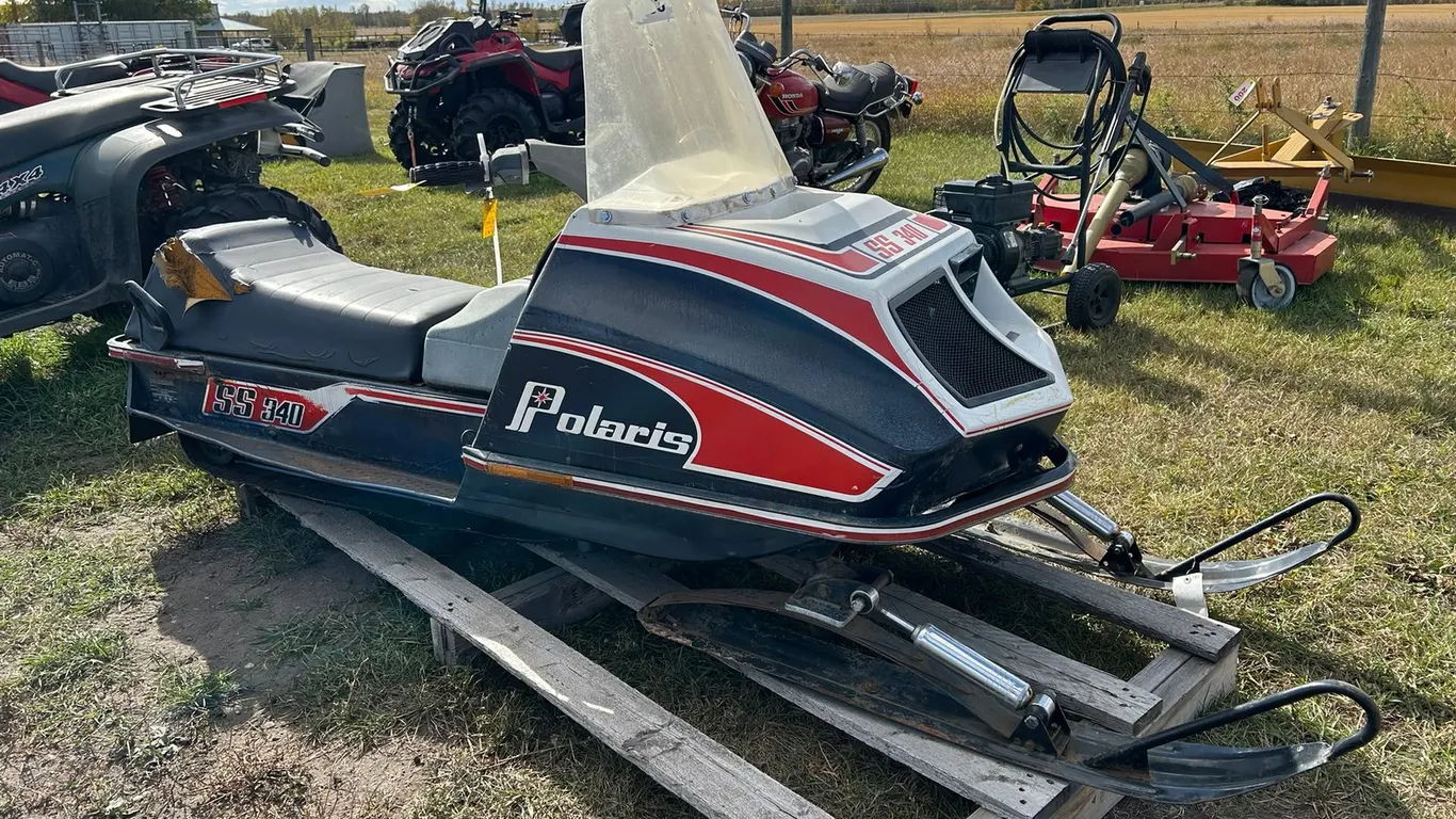 Polaris SS 340 Snowmobile
