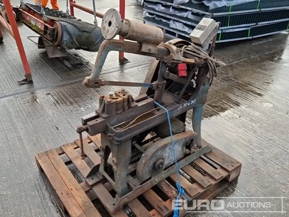 230Volt Saw