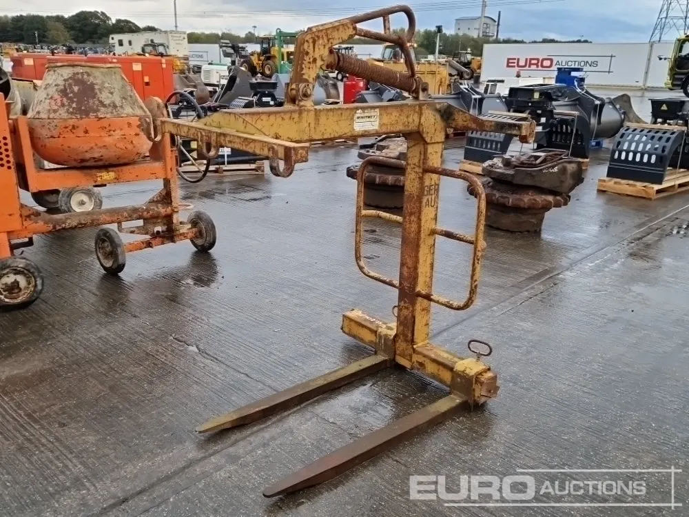 2015 Secatol Pallet Forks to suit Crane