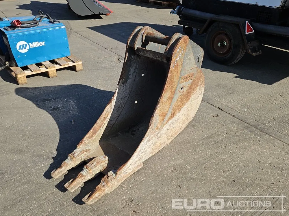 2023 Volvo 18" Scoop Bucket 65mm Pin to suit 13 Ton Excavator