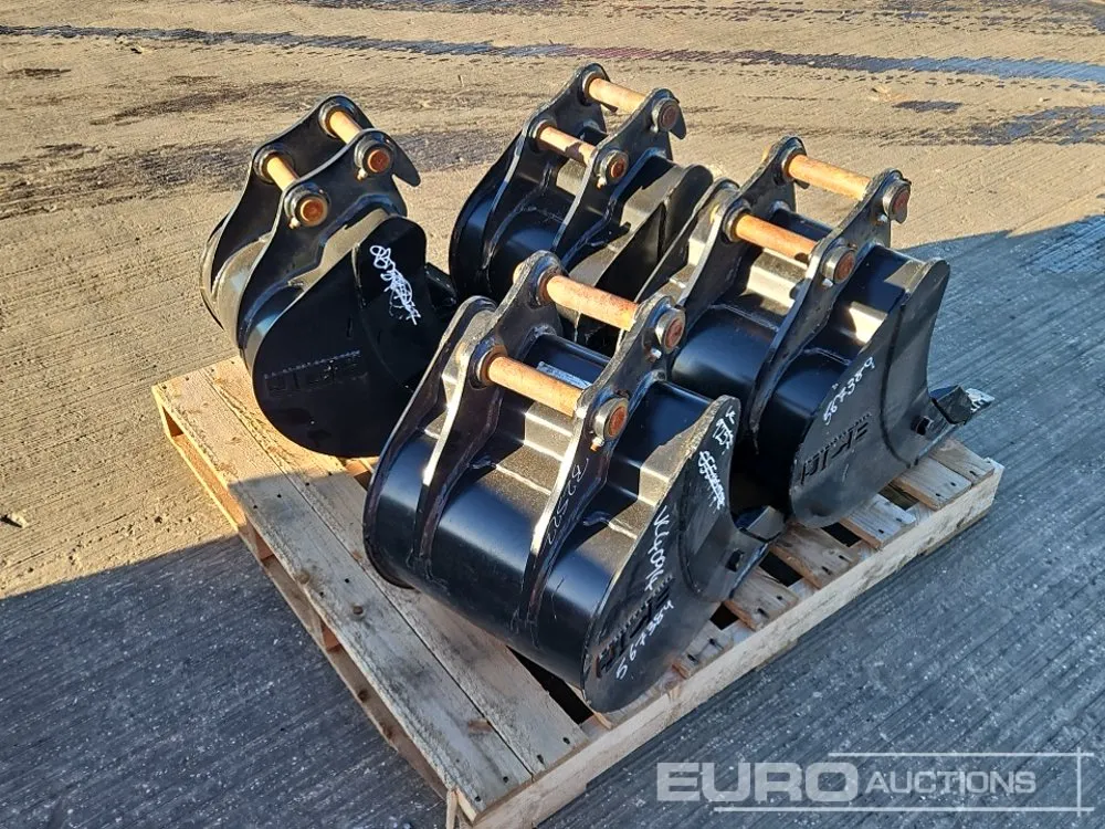 Unused JCB 16" Digging Bucket 35mm Pin to suit Mini Excavator (4 of)