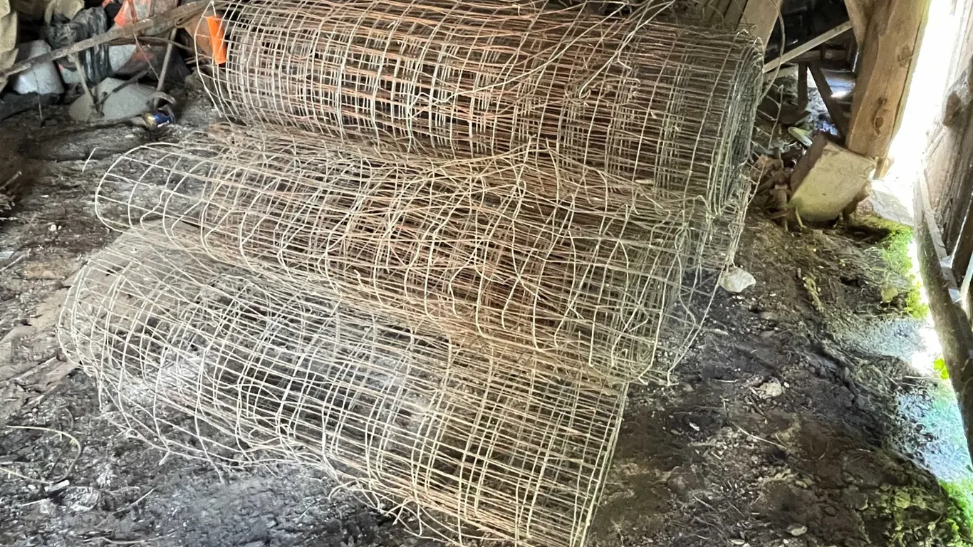 (6) Partial Rolls of Metal Fencing