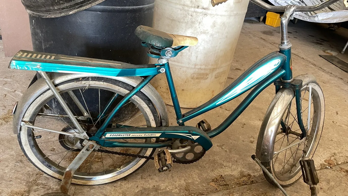 (7) VIntage Bikes and (4) Extra Tires