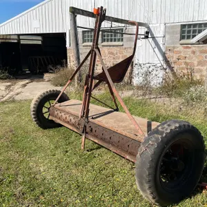 Vintage Spreader