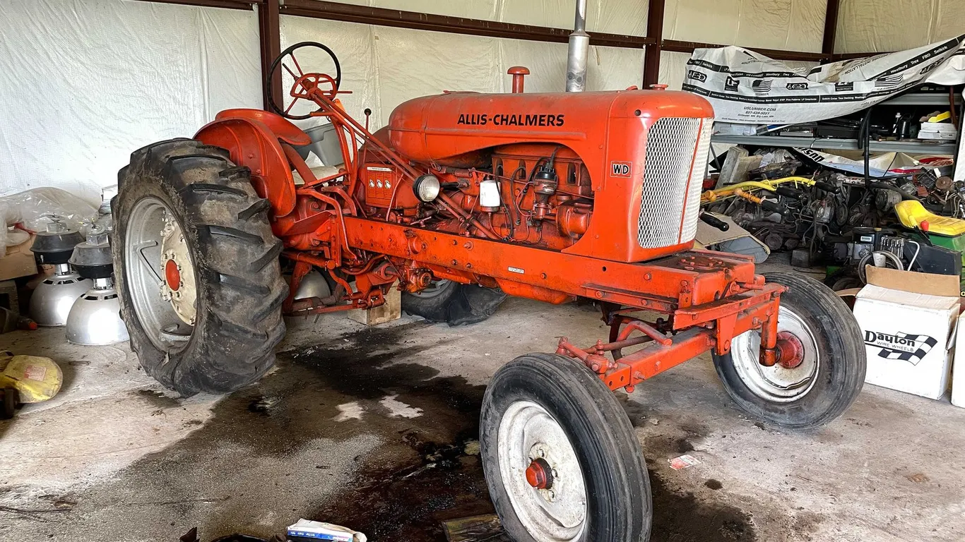 Allis-Chalmers Tractor