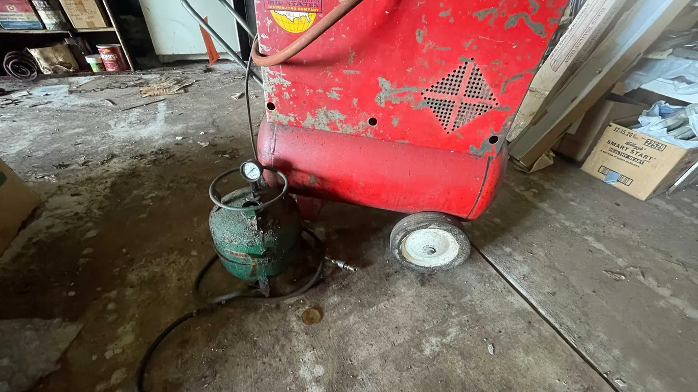 Sandborn 22 Gallon Air Compressor