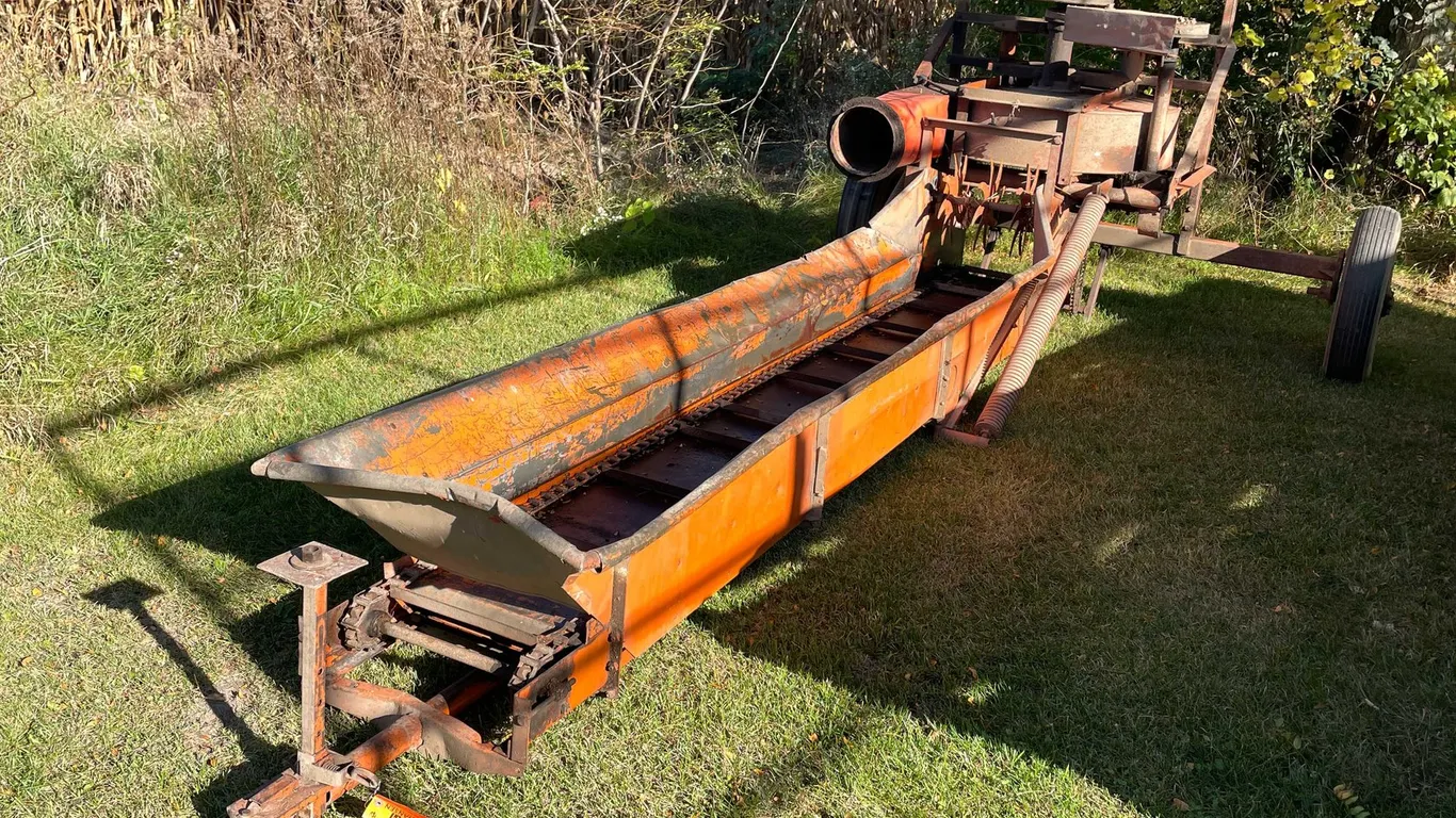 Allis Chalmers Silage Blower