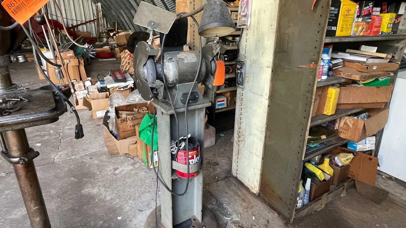 Bench Grinder on Stand