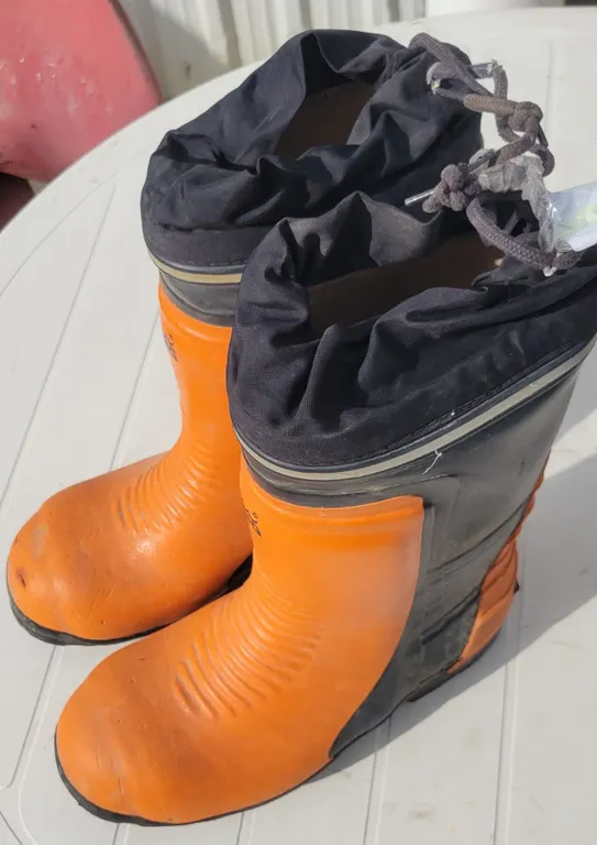 Forestry / Chainsaw Boots - Size 8 (Steel Toe)