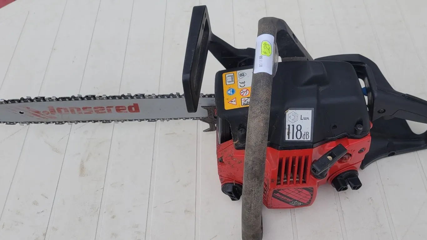 Chainsaw - Jonsered 2035 Turbo (Needs Brake)