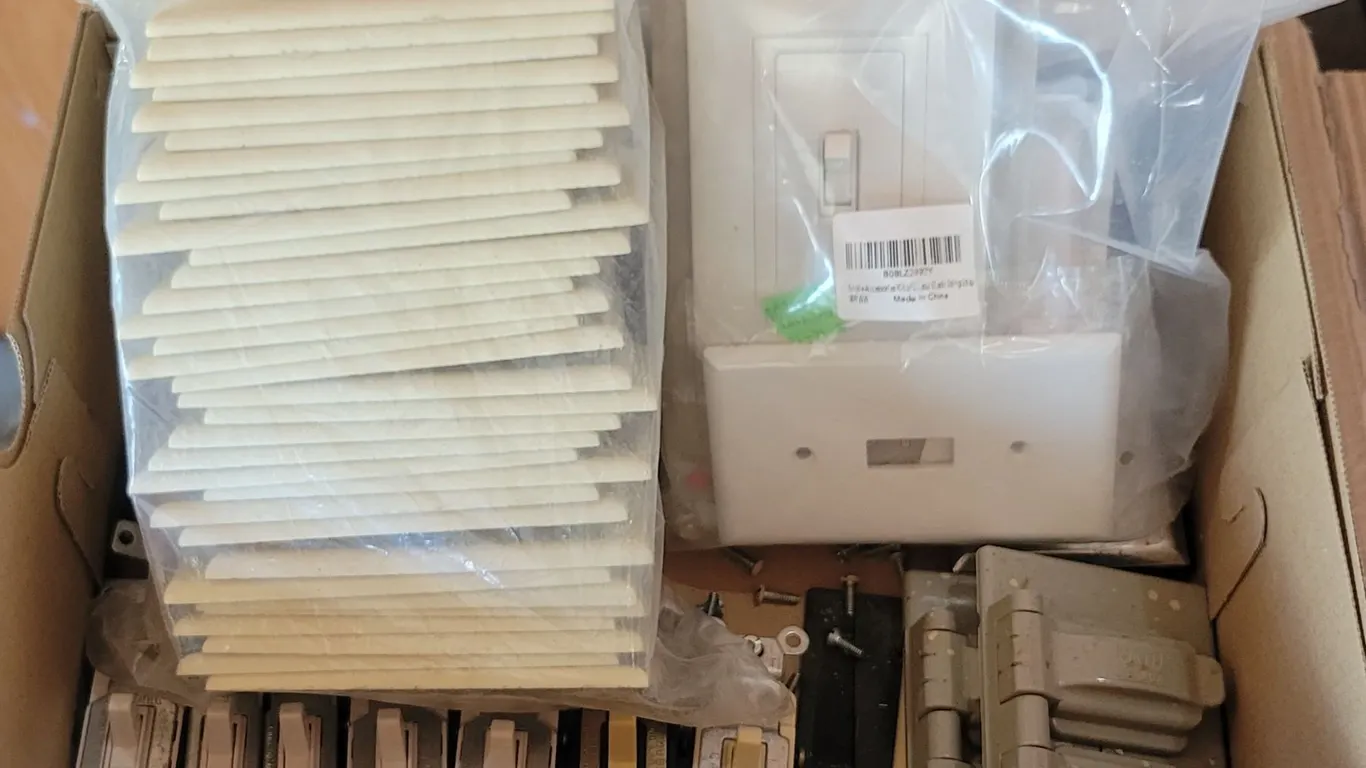 Electrical Plug-Ins, Switches, Wall Cover Plates