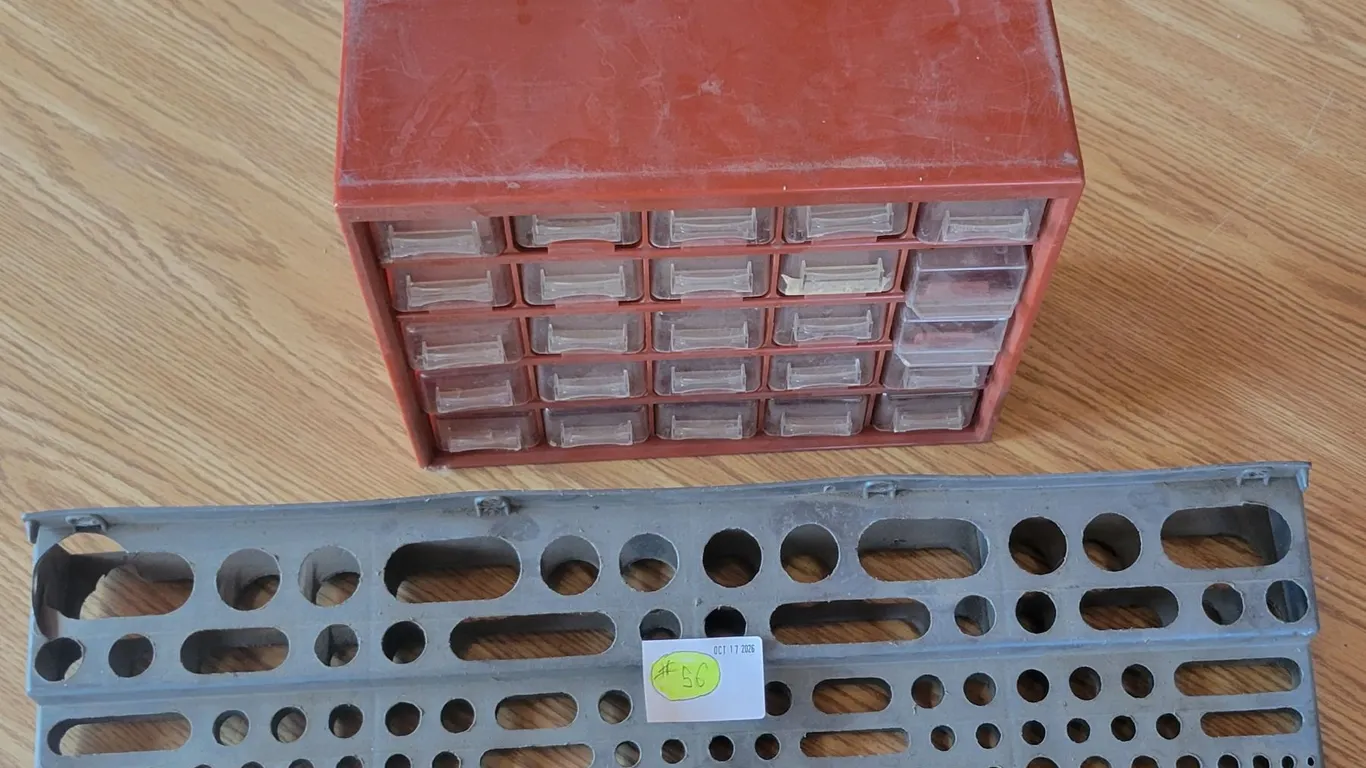 Organizer + Screwdriver Holder