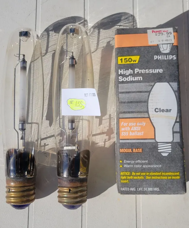 Light Bulbs: 1x 150W High Pressure Sodium (New) + (2)G.E. Lucalox
