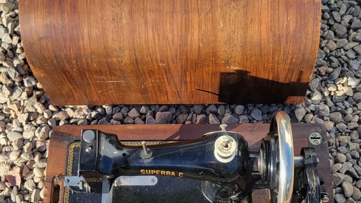 Antique Superba C Sewing Machine w/ Wooden Case