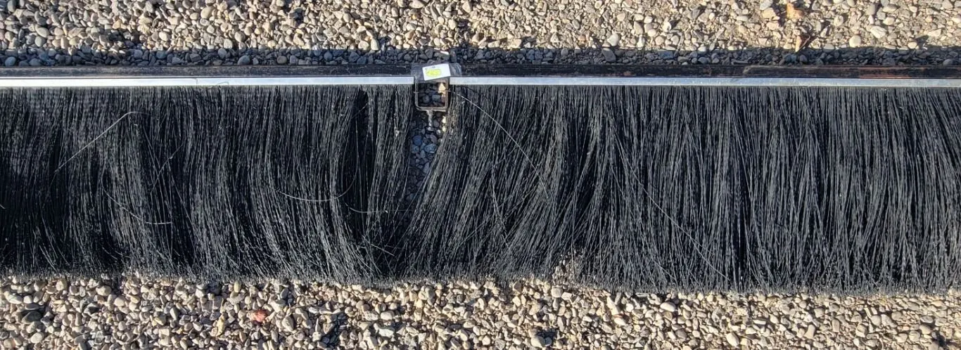 Rock Guard for Pulling Trailers 80" x 17"